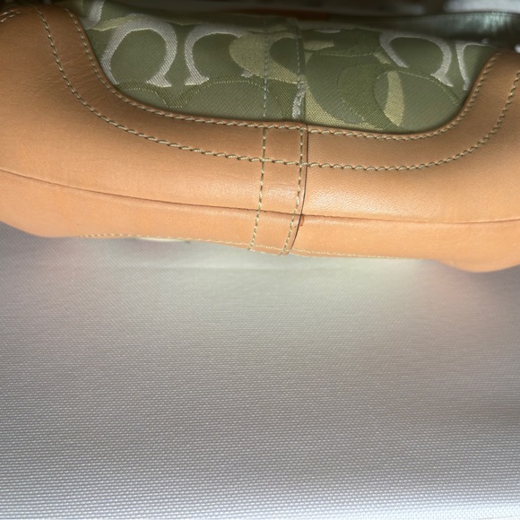 Coach Light Green and Tan Shoulder Bag - Picture 5 of 6